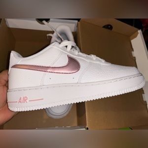 Nike Air Force 1 white and pink